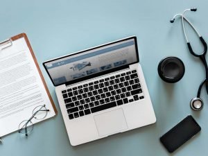 Read more about the article Health insurance in Colombia: how it works and some tips