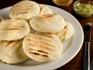 Read more about the article Traditional Colombian food: the world of arepas