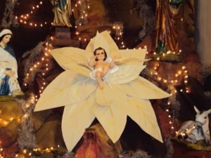 Read more about the article Colombian Christmas traditions: Niño Dios vs. Santa Claus