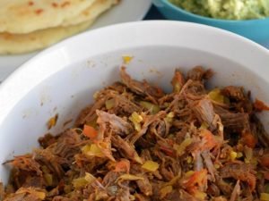 Read more about the article Tasty dishes in Bogotá you have to try: carne desmechada