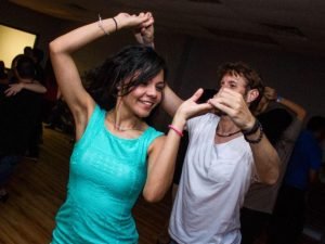 Read more about the article Bachata in Bogotá: a Latin American rhythm to experience!