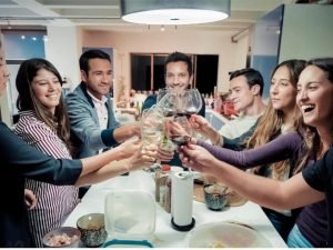 Read more about the article Things to do in Bogotá: meeting new people with Houspoon.com