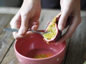 Read more about the article Colombian fruits: how to eat them like a local pro